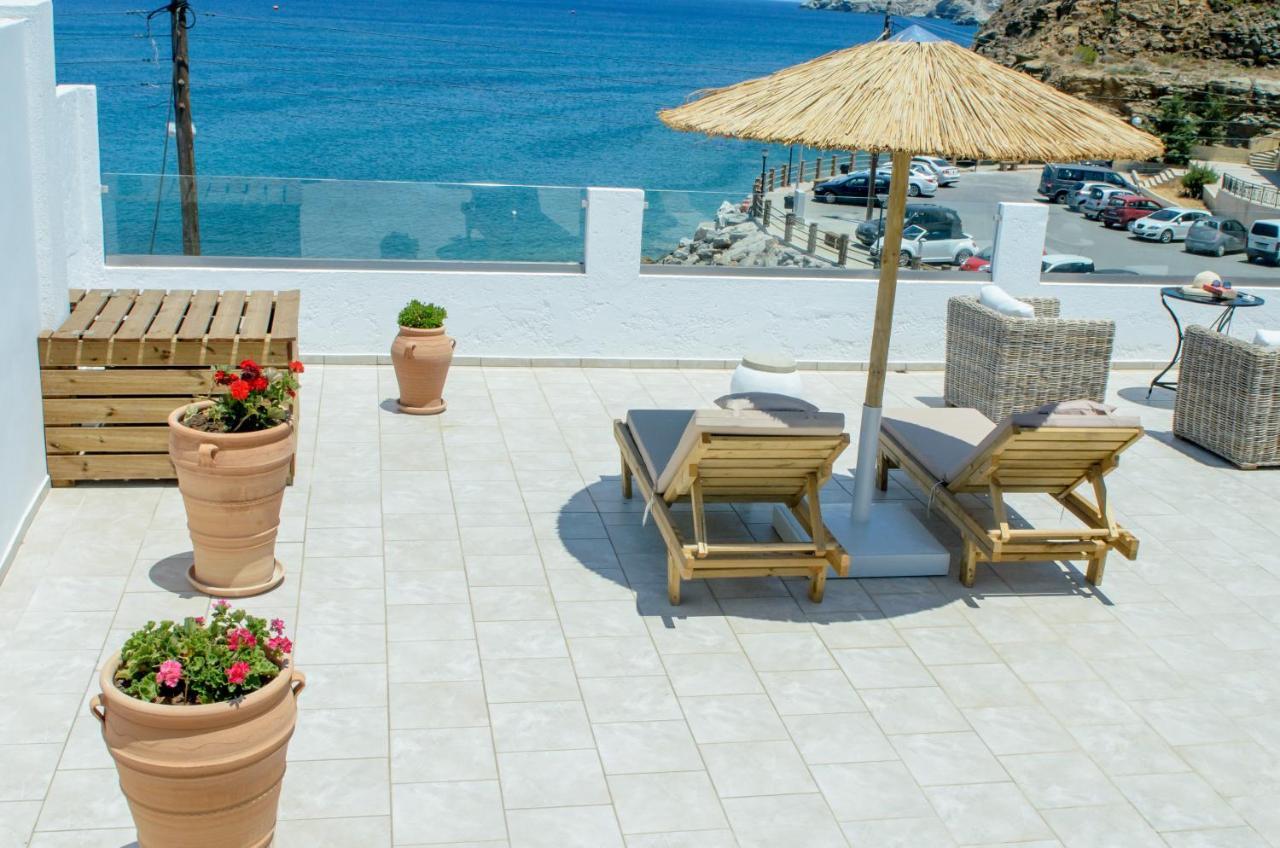 Laia Seafront Luxury Apartments Agia Pelagia  Extérieur photo